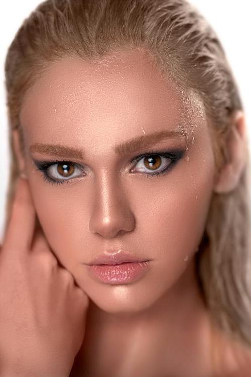 Catalogue & Editorial